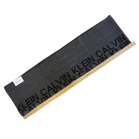 Calvin Klein Premium Scarf Professional With Brand Detailing 68” In Length NEW - Picture 8 of 9